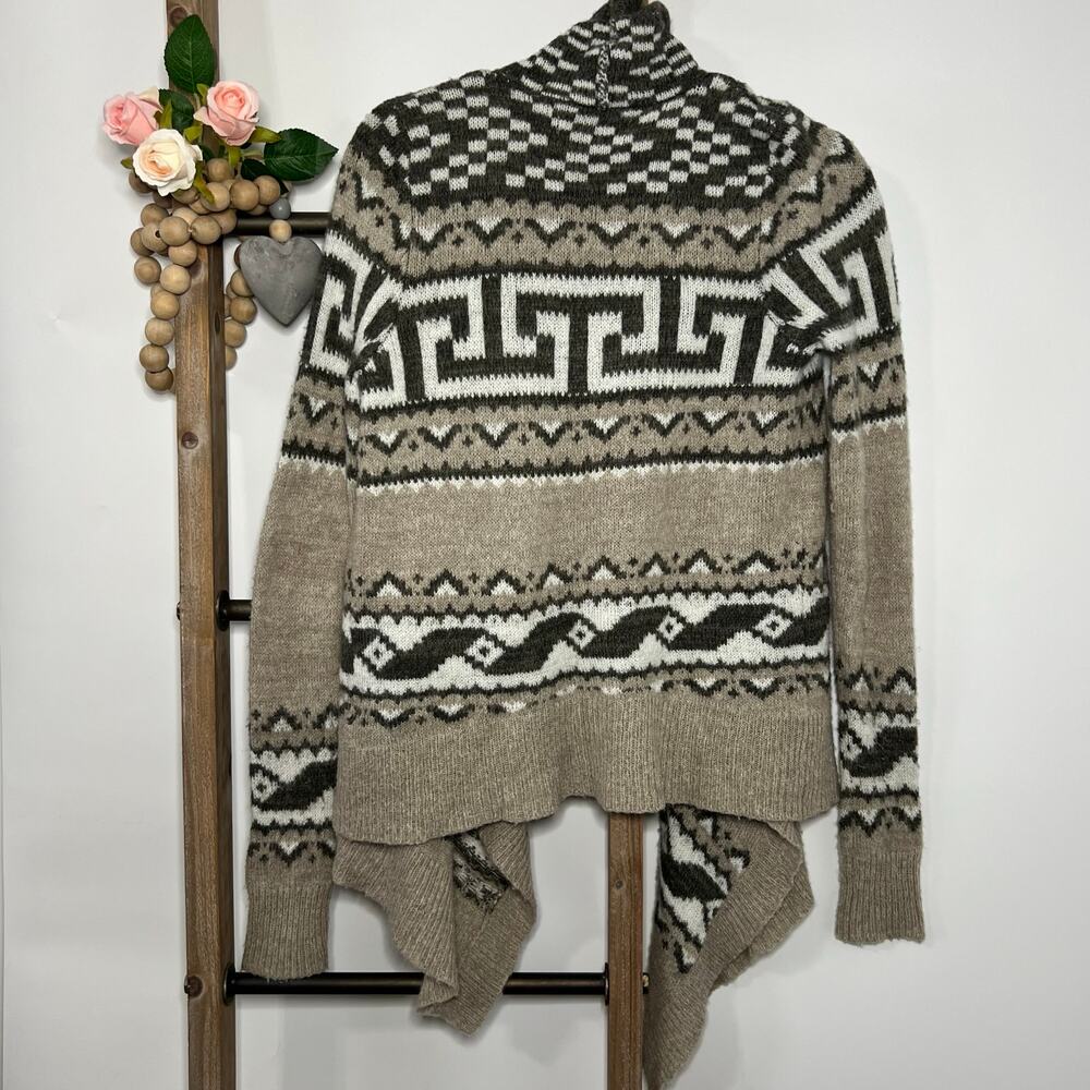 Abercrombie and Fitch Long Sleeve Open Cardigan Size Medium - Picture 4 of 7